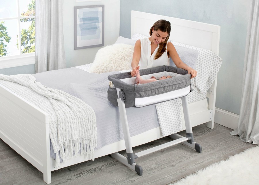 Simmons Kids Bassinets | Simmons Kids® By The Bed City Sleeper Bassinet